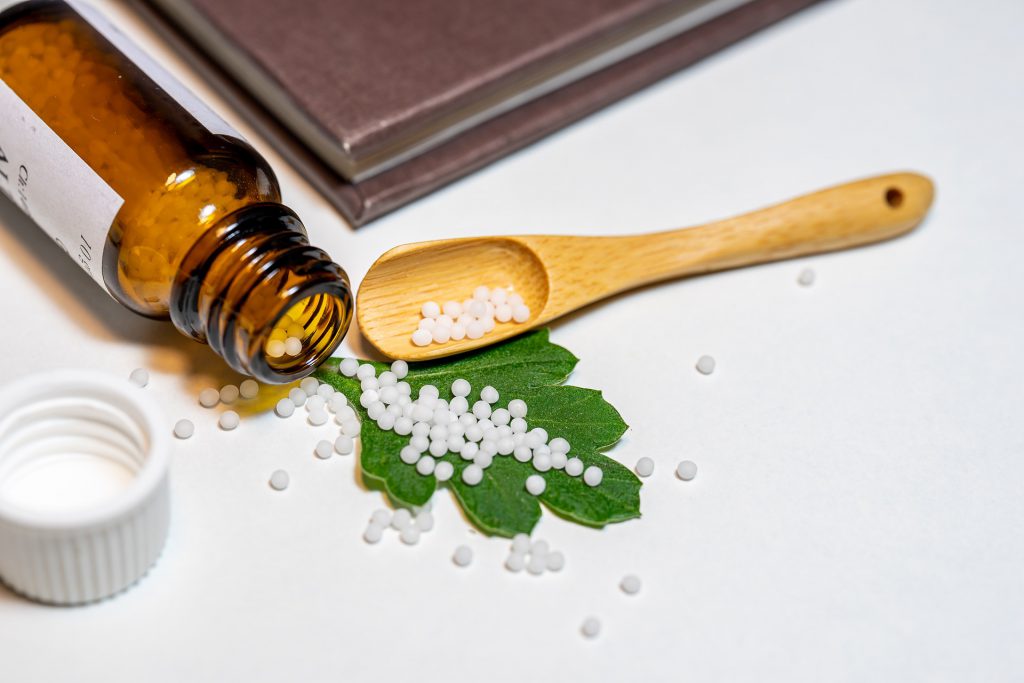 Homeopatia – czym jest i co należy o niej wiedzieć?