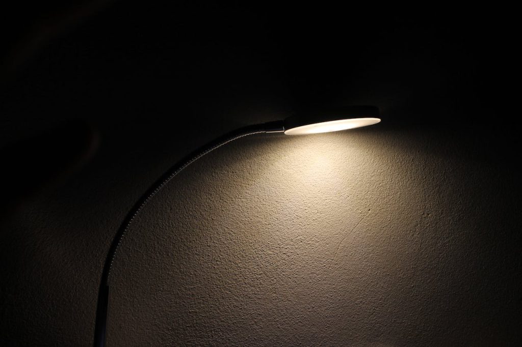 Ściemniacze LED: Regulacja Jasności w Twoim Oświetleniu